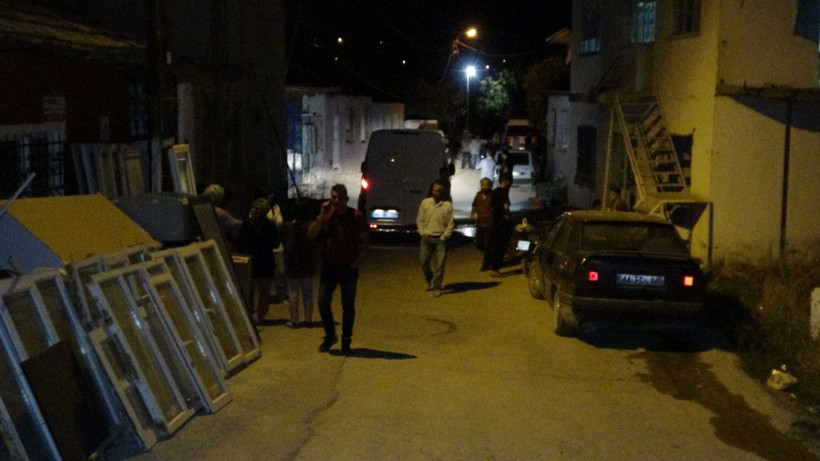 Malatya'da dehşete düşüren olay! Husumetlisini boğazını keserek öldürüp canlı yayın yaptı - Resim: 1