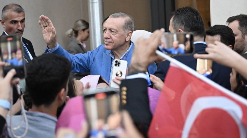 Cumhurbaşkanı Erdoğan'a New York’ta sevgi seli! İnsanlar Türkevi'ne akın etti dikkat çeken kareler - Resim: 2