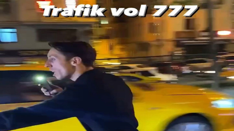 Futbolcudan trafikte şoke eden trafik uygulası! Araçların içini kontrol edip kameraya çekti - Resim: 3