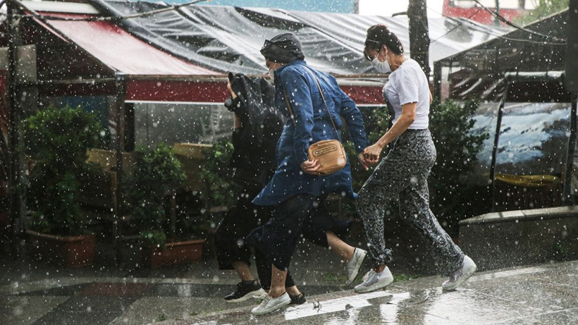 Meteoroloji 7 şehir için sarı kodlu uyarı yaptı! İstanbul, Ankara, Bolu, Kocaeli, Düzce hava durumu... - Resim: 1