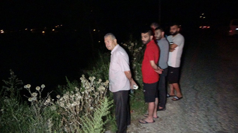 Kayıp olarak aranıyordu! Aracıyla 40 metrelik uçurumdan yuvarlanan araçtaki adamın hayatını kaybettiği belirlendi - Resim: 3