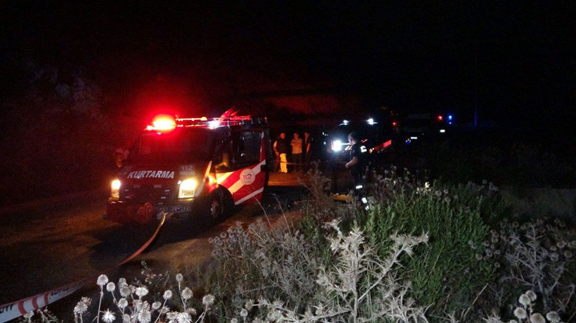 Kayıp olarak aranıyordu! Aracıyla 40 metrelik uçurumdan yuvarlanan araçtaki adamın hayatını kaybettiği belirlendi - Resim: 4