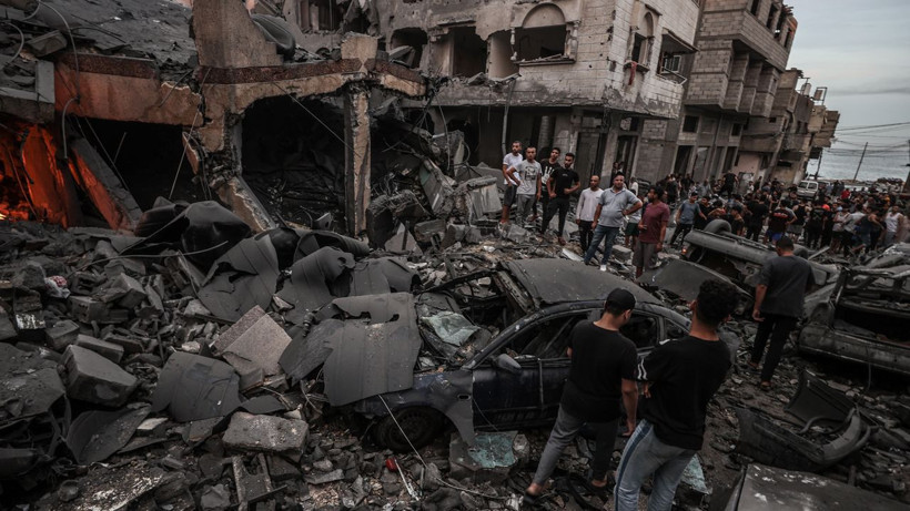 Onlarca ölü var! İsrail ordusu, Gazze'de iki mülteci kampını vurdu geniş çapta yıkım oluştu - Resim: 2