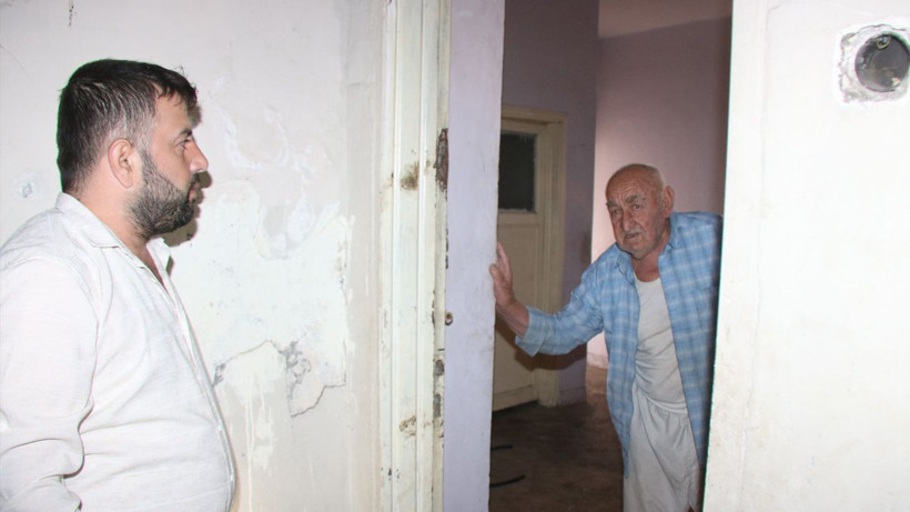 Fuat dede 8 katlı binada tek başına yaşıyor! Bodrumda 36 milyonluk 'emanet' var - Resim: 2