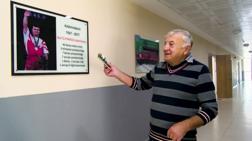 O fotoğraflar ilk kez gün yüzüne çıktı! Naim Süleymanoğlu'nun kaçış hikayesi - Resim: 3