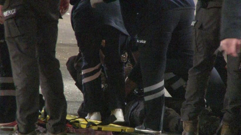 İstanbul'da alkollü hafriyat kamyonu sürücüsü dehşet saçtı! 14 aracı ezdi 2 polis ağır yaralı - Resim: 3