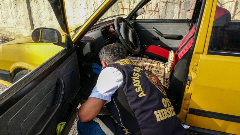 Çalınan arabasını buldu, içindeki notu görünce kahkahaya boğuldu - Resim: 3