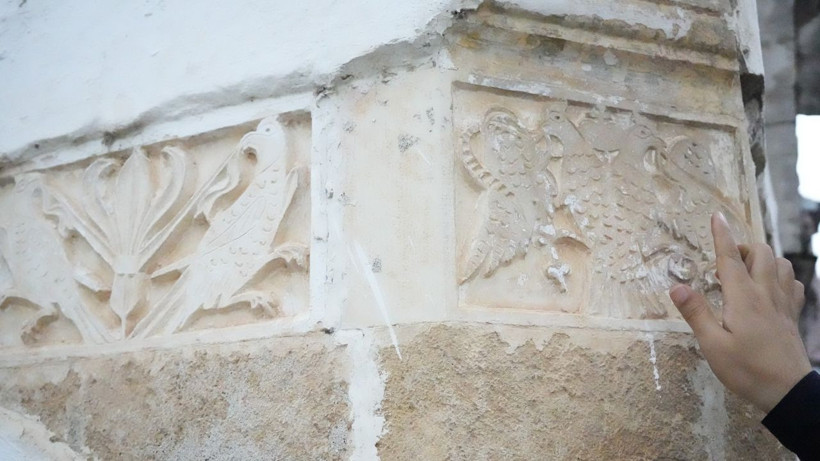 Kendiliğinden dökülen sıvanın altından 700 yıllık tarih çıktı - Resim: 4