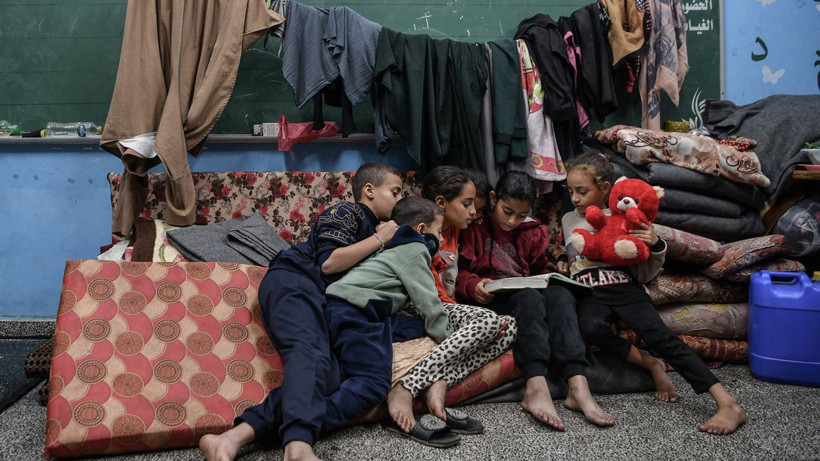 Çatışmalara insani aranın verildiği Gazze'de günlük yaşam görüntülendi - Resim: 2