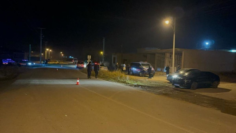 Niğde'de kanlı yılbaşı! İki akrabasını öldürdü! Saklandığı evini basan iki akrabası da onu öldürdü - Resim: 4