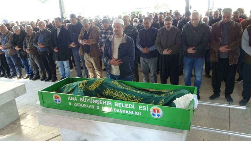 O şehit babası hayatını kaybetti! Bakışları yürekleri dağlamıştı - Resim: 4