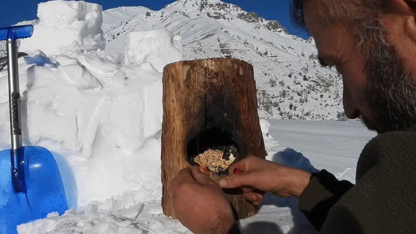 Erzurum'da kendi yaptığı eskimo evi igloda yaşamaya başladı - Resim: 3
