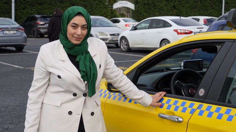 Taksiye ödediği paralar fazla gelince taksi şoförü oldu başına gelenleri anlattı - Resim: 4