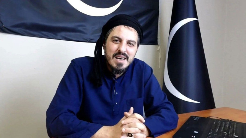 Kendini 'Mehdi' ilan eden sahte şeyh, termal otelde harem kurmuş! 1500 kişi olunca savaş çıkaracağız - Resim: 1