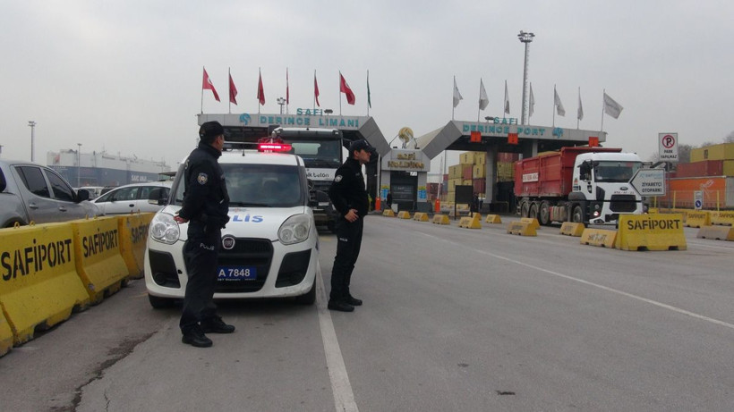 Safiport limanında patlama! Alevler büyük paniğe neden oldu - Resim: 4
