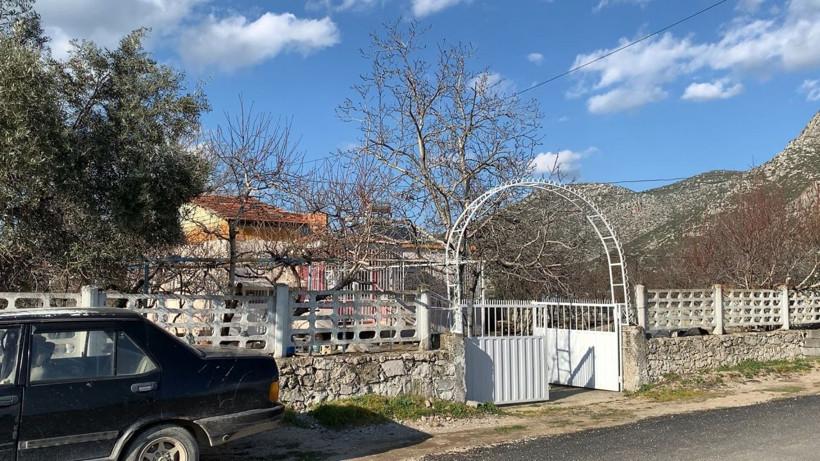 Milyonluk teklifleri reddetti, arazisini Jandarmaya bağışladı! - Resim: 1