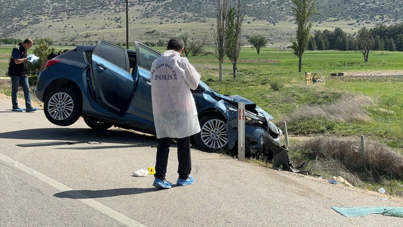 Isparta'da otomobilin çarptığı trafik polisi şehit oldu - Resim: 4