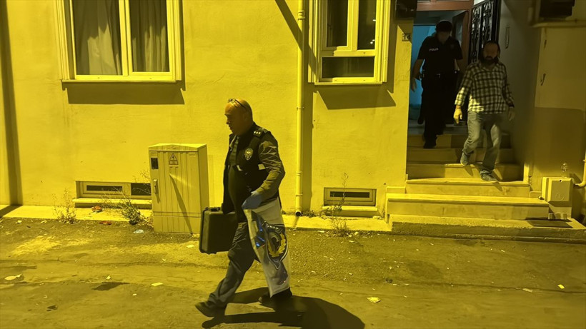 Kütahya'da evlat vahşeti! Annesini ve üvey babasını öldürdü, emniyette suçunu itiraf etti: Cinsel sapkınlık iddiası... - Resim: 2