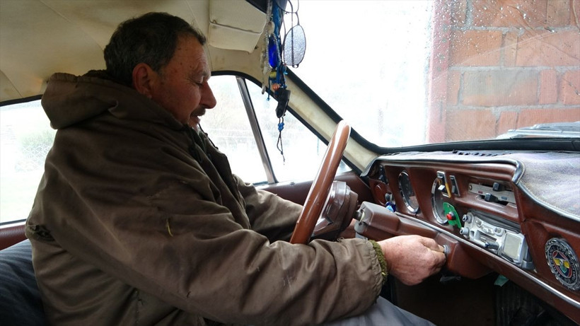 Çanakkale'de 1997 model Anadol'a bakan bir daha bakıyor 33 yıllık sahibi anlattı - Resim: 2