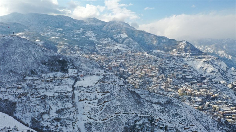 Son 28 yılın en yüksek kar kalınlığı ölçüldü! Artvin'de şaşkına çeviren görüntü - Resim: 3