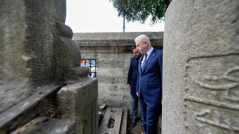 Vali Gül'den İmamoğlu protestolarında zarar gören Şehzadebaşı Camisi'ne inceleme - Resim: 2