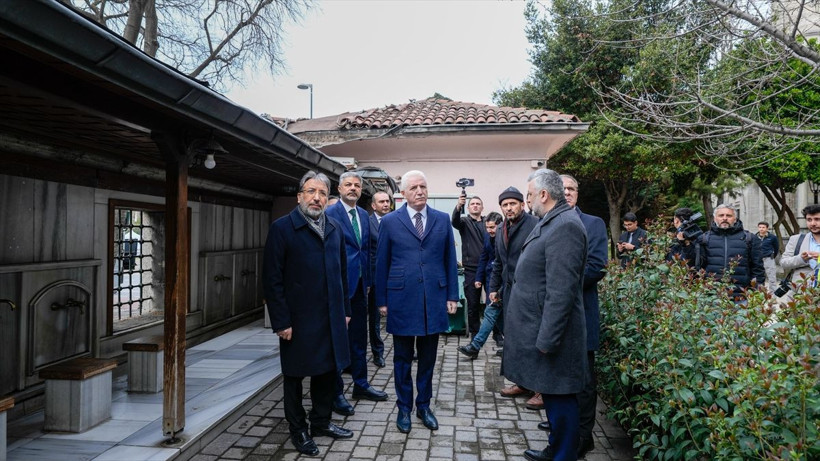Vali Gül'den İmamoğlu protestolarında zarar gören Şehzadebaşı Camisi'ne inceleme - Resim: 3
