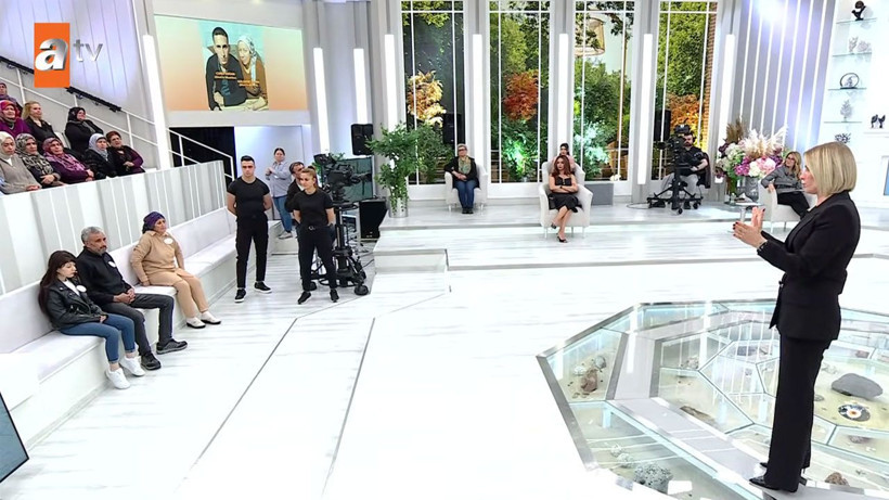 Cuma Güldane olayı Esra Erol'un ayarını bozdu! Hacı anne dediği kaynanasını hamile bıraktı - Resim: 1