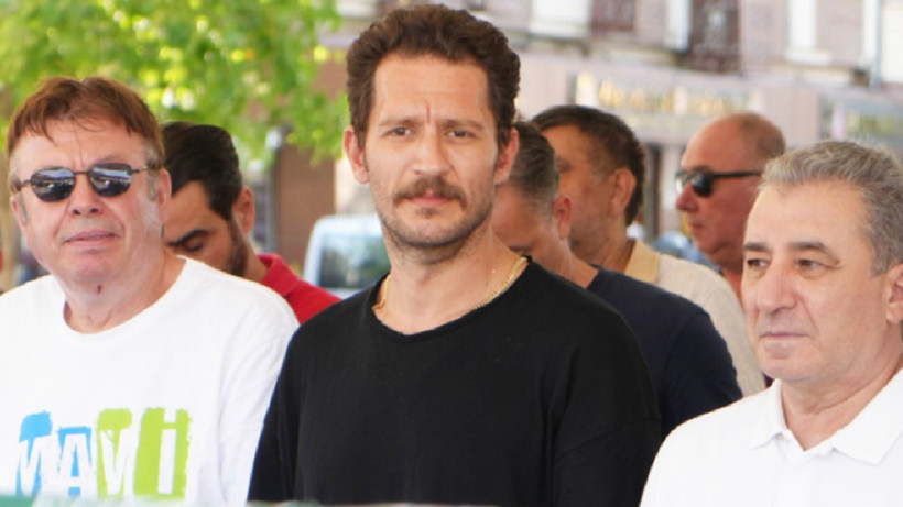 Ünlü oyuncu Uraz Kaygularoğlu doğum gününde dede acısı yaşadı... - Resim: 2