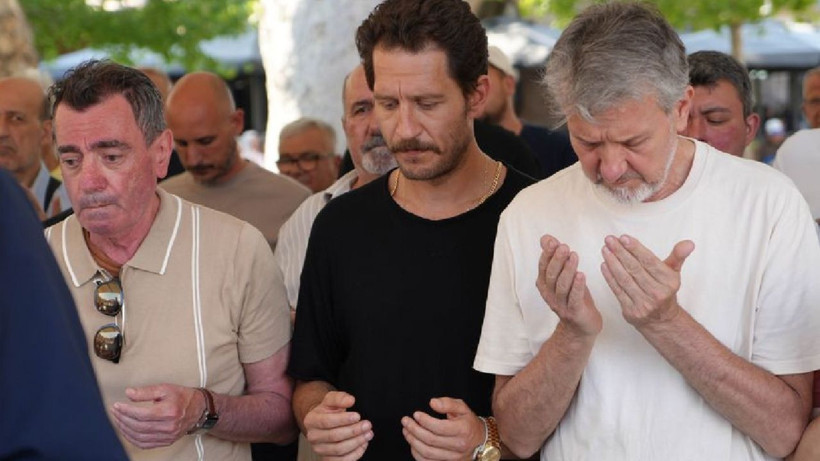 Ünlü oyuncu Uraz Kaygularoğlu doğum gününde dede acısı yaşadı... - Resim: 4