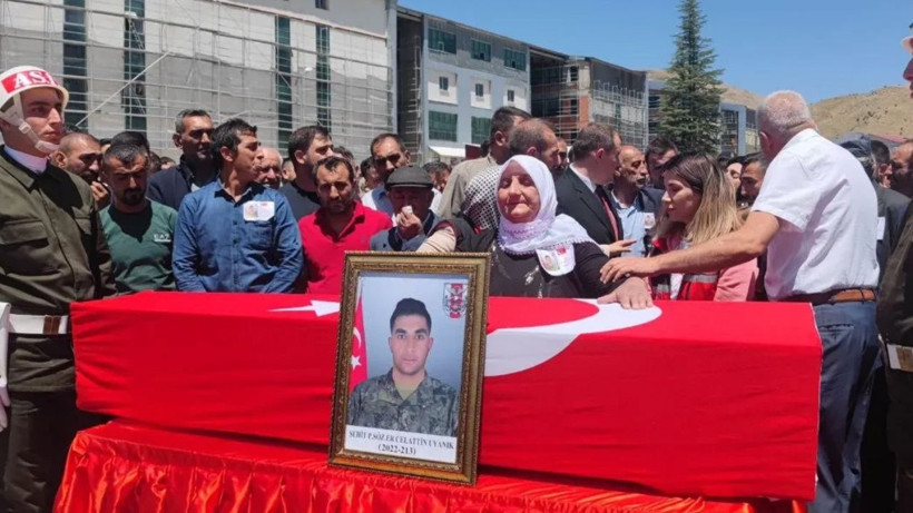 Türkiye bugün şehitlerini uğurluyor! 12 acı, 12 yarım kalan hikaye... - Resim: 3