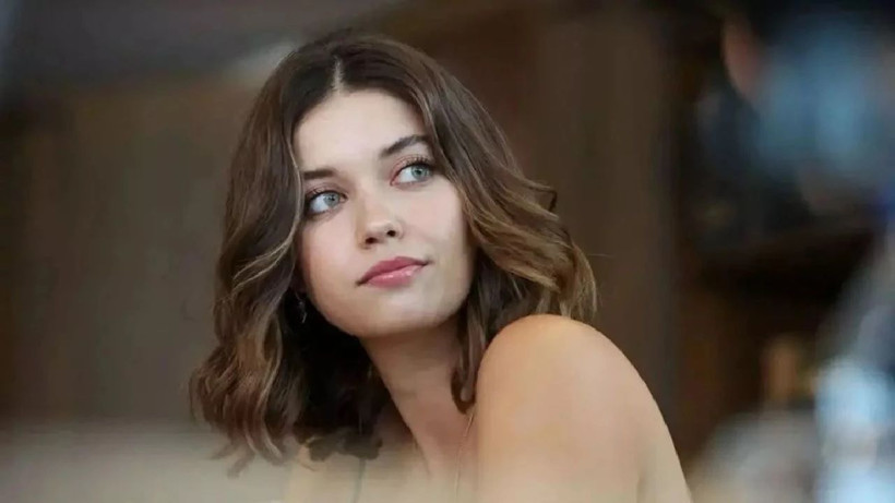 Pera'nın başrolü Afra Saraçoğlu imaj değiştirdi! Kuaför masrafı dudak uçuklattı... - Resim: 1