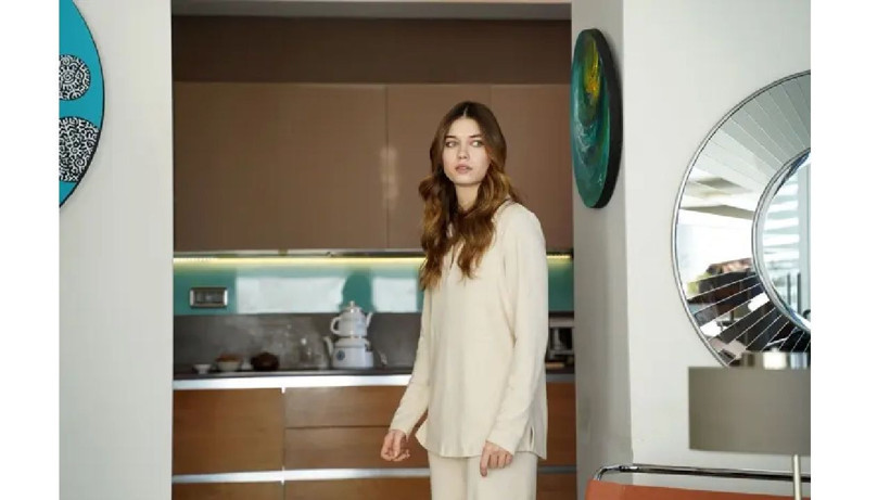 Pera'nın başrolü Afra Saraçoğlu imaj değiştirdi! Kuaför masrafı dudak uçuklattı... - Resim: 4