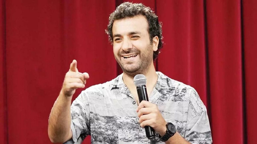 Hasan Can Kaya sevglisi ile tatilde görüntülendi! Samimi karelerine beğeni yağdı... - Resim: 4