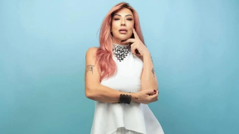 Paylaşmaya doymuyor! Işın Karaca'dan peş peşe tatil kareleri... - Resim: 3