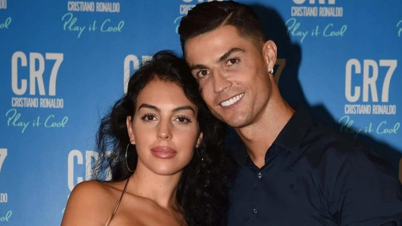 Ronaldo'dan şaşırtan teklif! 2 çocuğunun annesi olan sevgilisine 9 yıl sonra evlilik teklif etti - Resim: 4