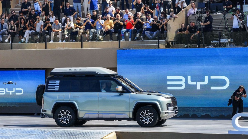 BYD'den süper otomobil! YANGWANG'ın U8 ve U9 modeli olay yarattı, özelliklerine bakın - Resim: 4