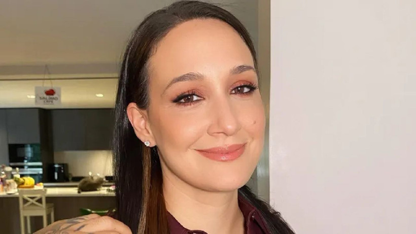 Gupse Özay'dan dikkat çeken kareler! Kilolar gitti, yeni tarz geldi... - Resim: 1