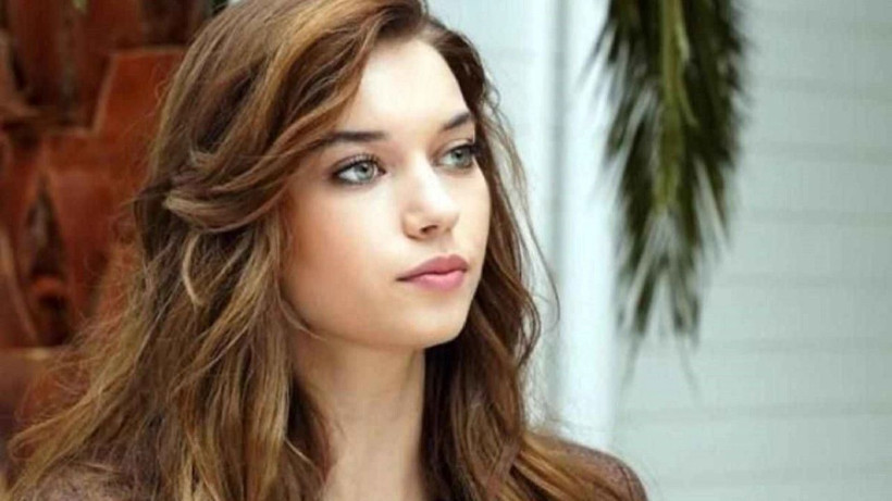 Afra Saraçoğlu partneri Kenan İmirzalıoğlu ile yaş farkı eleştirilince... - Resim: 2