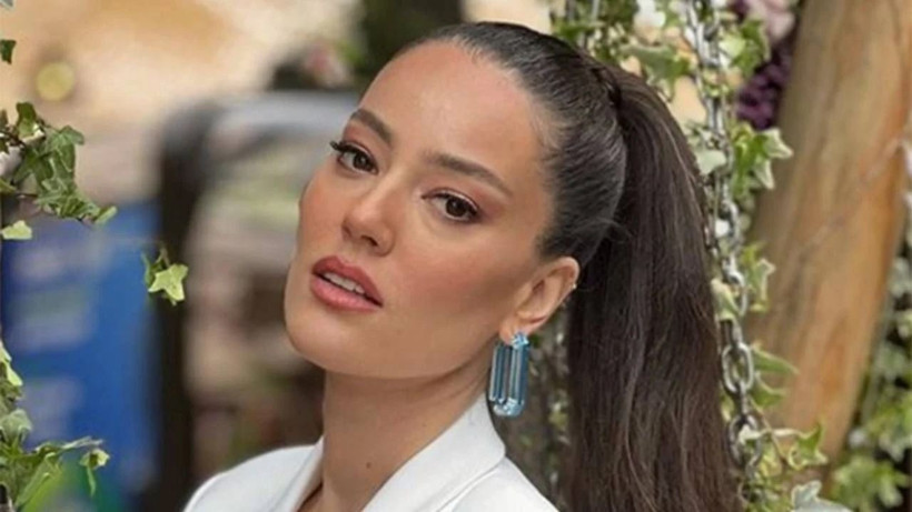 Pelin Akil'den güzel haber! Gönlünü bakın kime kaptırdı... - Resim: 1