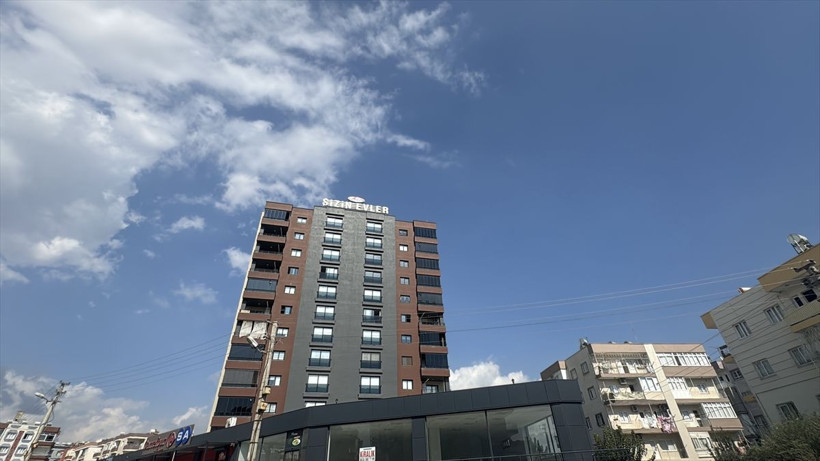 11 katlı binanın asansörü çakıldı Pelin hayatını kaybetti! Akıllara durgunluk veren olay - Resim: 1