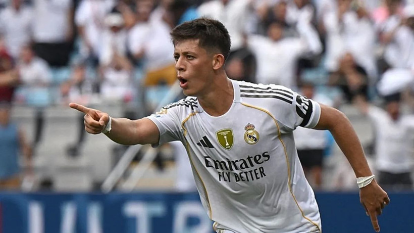 Türk futbulunun en pahalı futbolcusu belli oldu! İlk sıradaki isim... - Resim: 4