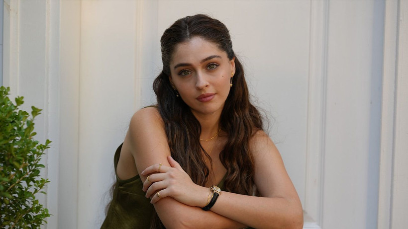 Cemre Baysel'den olay paylaşım! Güzelliği sosyal medyayı salladı... - Resim: 2