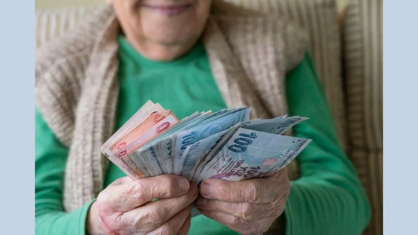 Emekli 3 aylık zam oranı kesinleşti! Uzmanı Memur ve emekli Ocak 2026 zammını açıkladı - Resim: 2