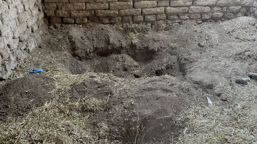 14 yıldır aranıyordu! Vahşet meğer kardeşi öldürüp evin altına gömmüş - Resim: 3