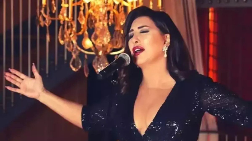 Nükhet Duru'dan şaşırtan poz! Küvet pozu herkesi şaşırttı - Resim: 4