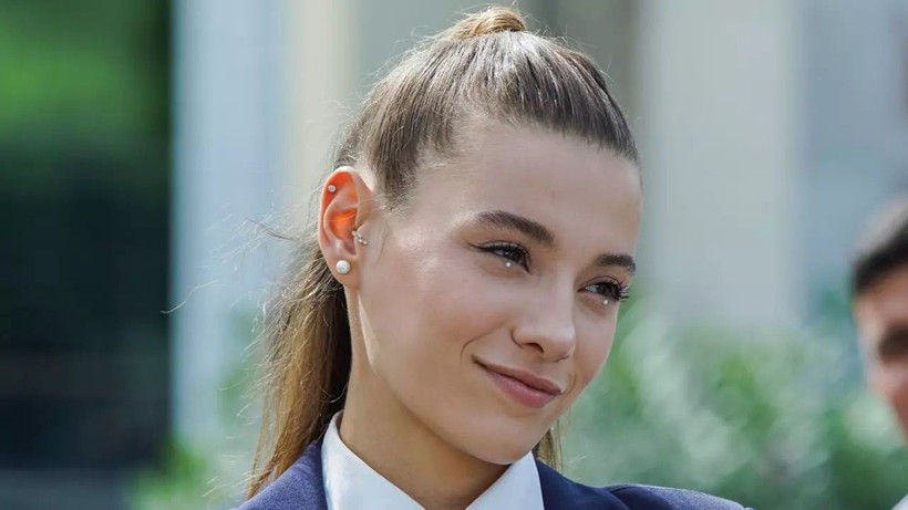 Sümeyye Aydoğan sevgilisi Atakan Hoşgören ile galada görüntülendi! - Resim: 3