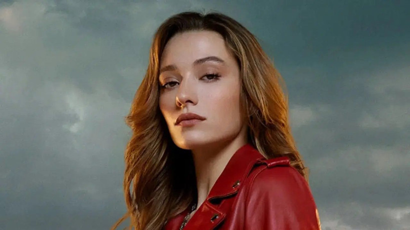 Sümeyye Aydoğan sevgilisi Atakan Hoşgören ile galada görüntülendi! - Resim: 2