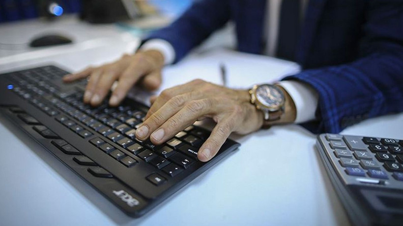 Yeni düzenlemenin detayları bomba! Kamu personeline adaylık ve disiplin ayarı, 3 yıl boyunca atama yok! - Resim: 2