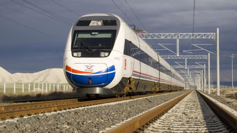 Hızlı tren kaç lira oldu? Zam geldi Ankara İstanbul Sivas Konya YHT bilet fiyatları - Resim: 1