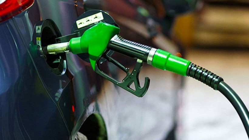 Benzinin litresi kaç lira oldu? Bir günlük zam sonrası benzine bu gece indirim var - Resim: 2